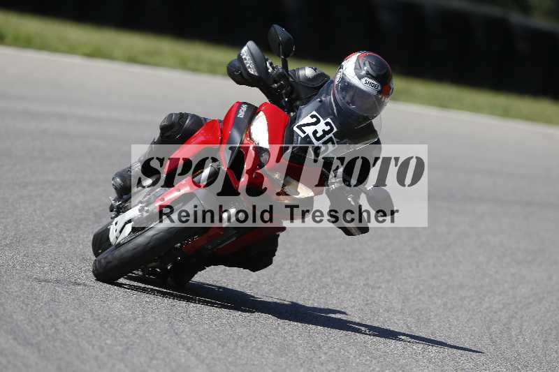 /43 08.08.2025 Discover the Bike ADR/Bike 1 gruen/235